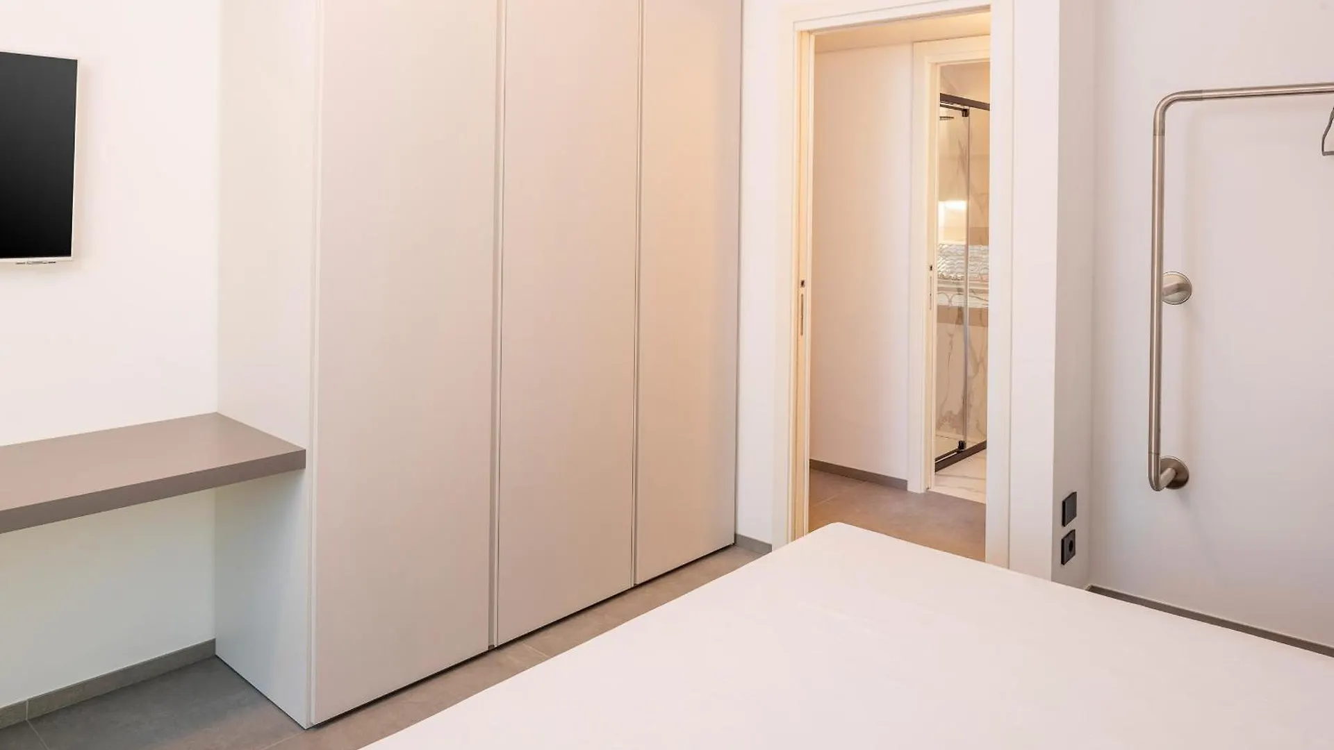 Blumen Apartment Bardolino Italien