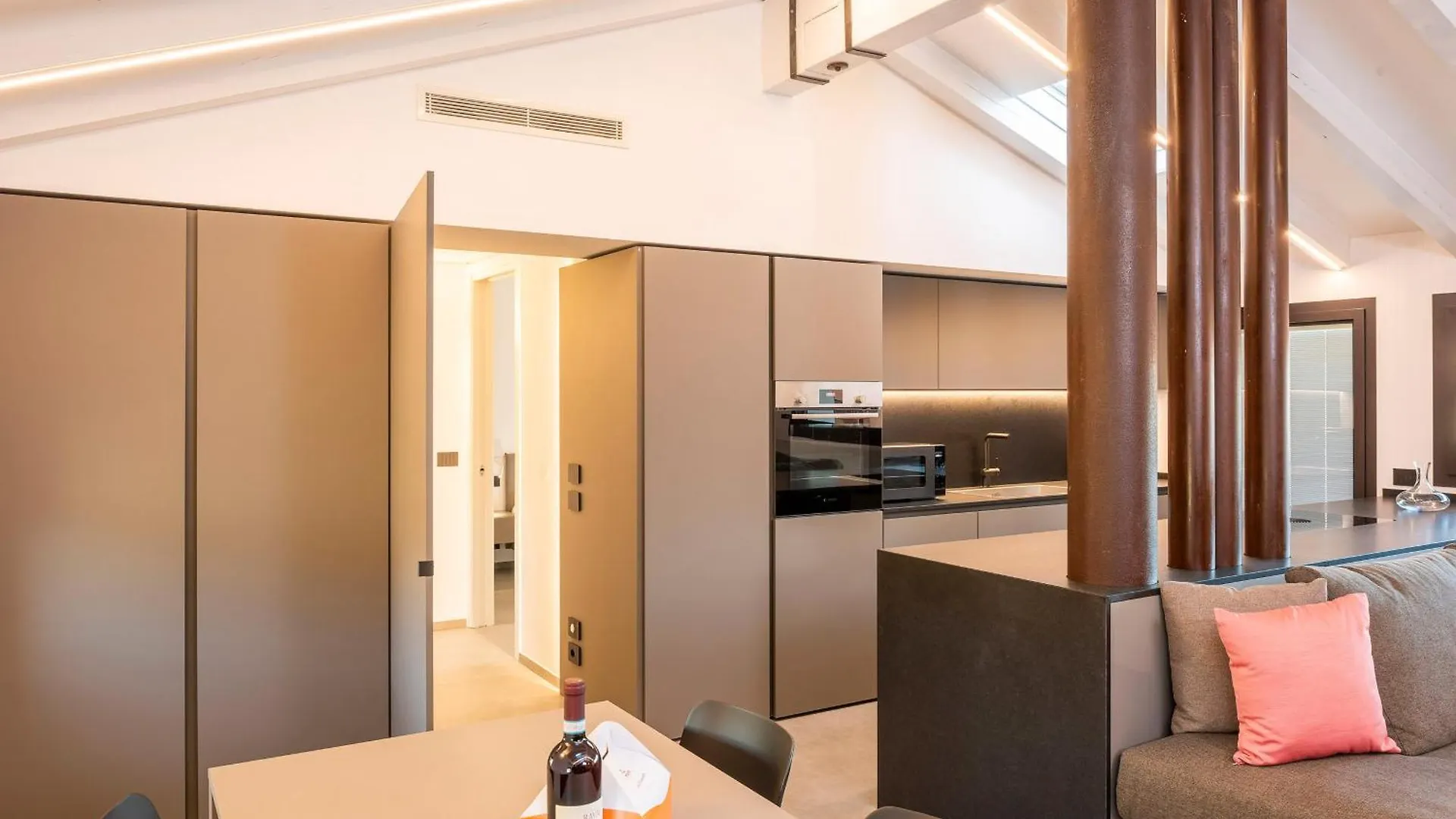Blumen Apartment Bardolino 0*,
