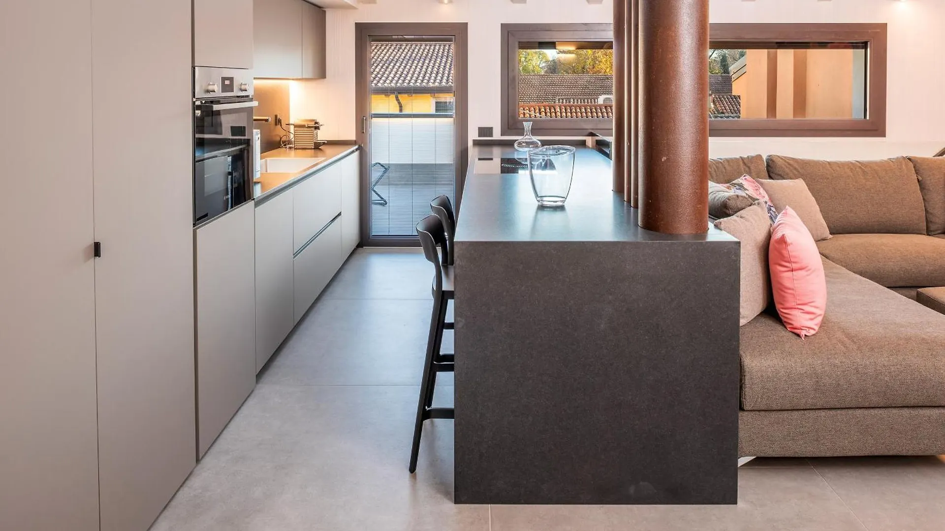 Blumen Apartment Bardolino 0*,  Italy