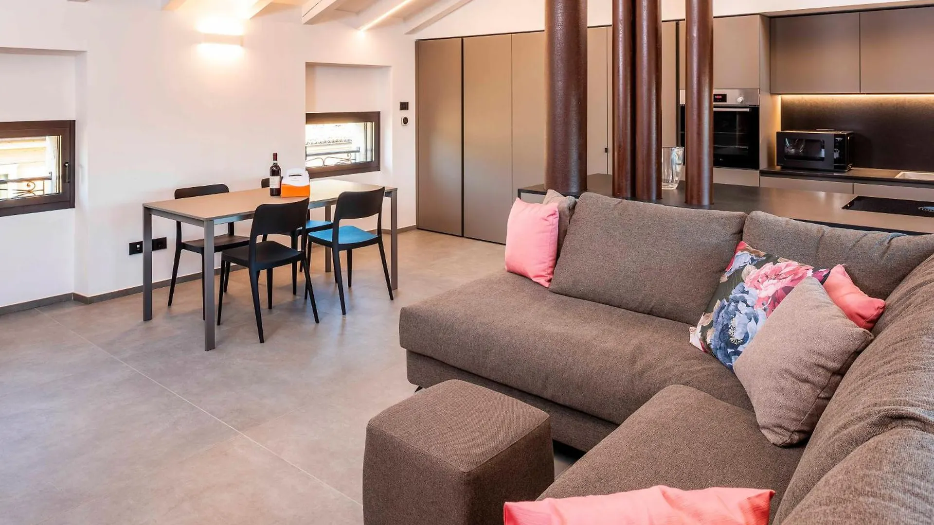 Blumen Apartment Bardolino